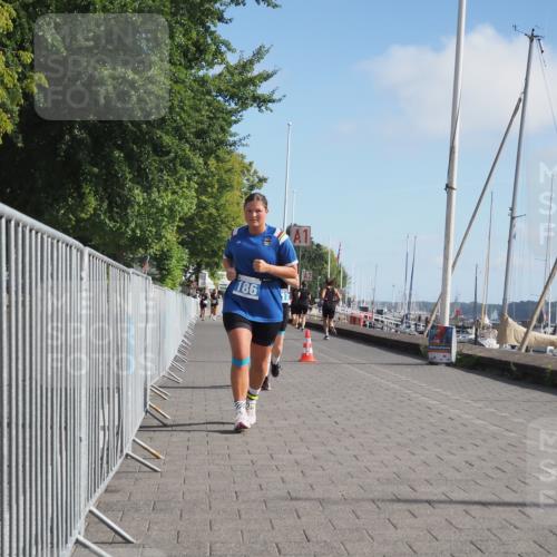 17.08.2025 - KN Förde Triathlon 2025 KatJ http://msf.ph/oto/8604900 17.08.2025 10:28:17 Laufen 174, 186 meine-sportfotos.de