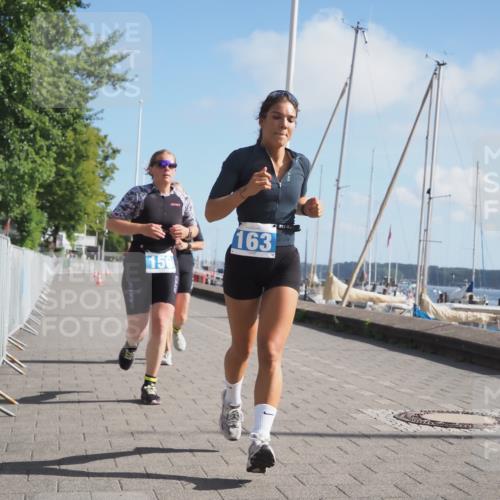 17.08.2025 - KN Förde Triathlon 2025 KatJ http://msf.ph/oto/8605201 17.08.2025 10:28:37 Laufen 144, 156, 163 meine-sportfotos.de