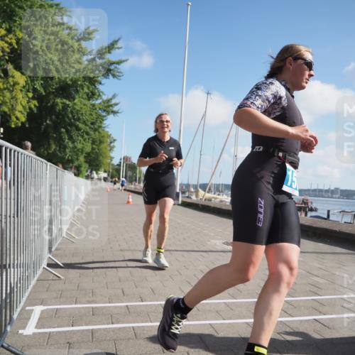 17.08.2025 - KN Förde Triathlon 2025 KatJ http://msf.ph/oto/8605224 17.08.2025 10:28:40 Laufen 144, 156, 163 meine-sportfotos.de