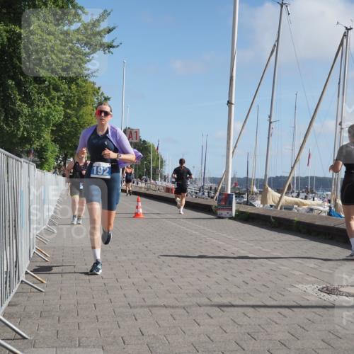 17.08.2025 - KN Förde Triathlon 2025 KatJ http://msf.ph/oto/8605342 17.08.2025 10:29:40 Laufen 160, 192, 194 meine-sportfotos.de