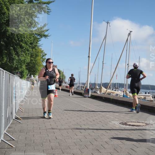 17.08.2025 - KN Förde Triathlon 2025 KatJ http://msf.ph/oto/8605424 17.08.2025 10:29:44 Laufen 192, 194 meine-sportfotos.de