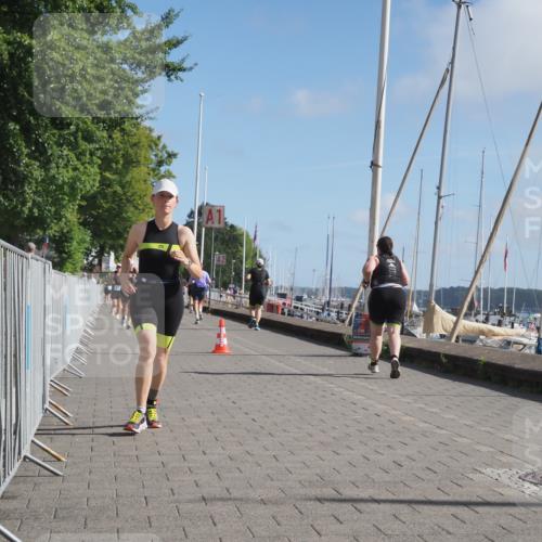 17.08.2025 - KN Förde Triathlon 2025 KatJ http://msf.ph/oto/8605495 17.08.2025 10:29:54 Laufen 201, 205 meine-sportfotos.de