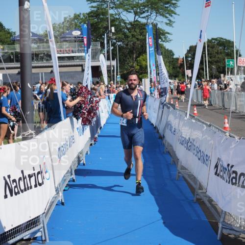 17.08.2025 - KN Förde Triathlon 2025 MichiJ http://msf.ph/oto/8605561 17.08.2025 12:22:08 Laufen 311, 334 meine-sportfotos.de