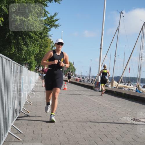 17.08.2025 - KN Förde Triathlon 2025 KatJ http://msf.ph/oto/8605570 17.08.2025 10:30:03 Laufen 155, 201, 213 meine-sportfotos.de