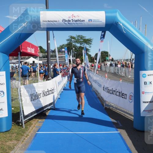 17.08.2025 - KN Förde Triathlon 2025 MichiJ http://msf.ph/oto/8605634 17.08.2025 12:22:10 Laufen 311, 334 meine-sportfotos.de