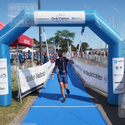 17.08.2025 - KN Förde Triathlon 2025 MichiJ http://msf.ph/oto/8605659 17.08.2025 12:22:10 Laufen 311, 334 meine-sportfotos.de