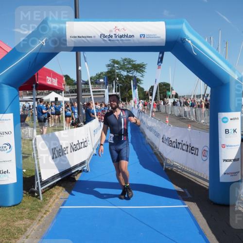 17.08.2025 - KN Förde Triathlon 2025 MichiJ http://msf.ph/oto/8605667 17.08.2025 12:22:11 Laufen 311, 334 meine-sportfotos.de