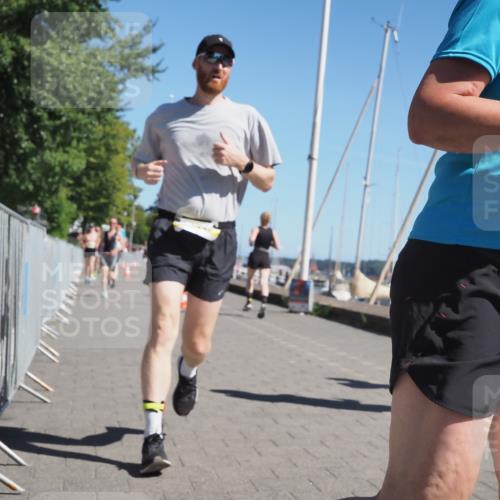 17.08.2025 - KN Förde Triathlon 2025 KatJ http://msf.ph/oto/8606094 17.08.2025 11:58:50 Laufen 296, 382, 617, 643 meine-sportfotos.de