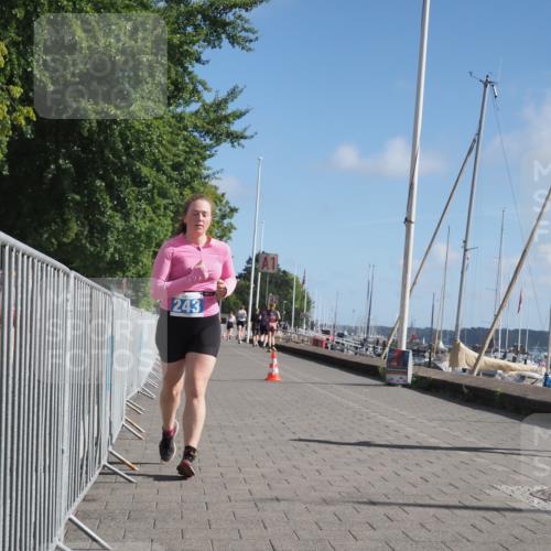 17.08.2025 - KN Förde Triathlon 2025 KatJ http://msf.ph/oto/8606235 17.08.2025 10:31:01 Laufen 185, 216, 243 meine-sportfotos.de