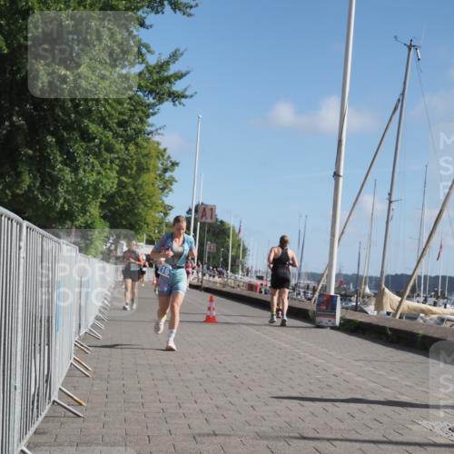 17.08.2025 - KN Förde Triathlon 2025 KatJ http://msf.ph/oto/8606264 17.08.2025 10:31:07 Laufen 216, 231 meine-sportfotos.de