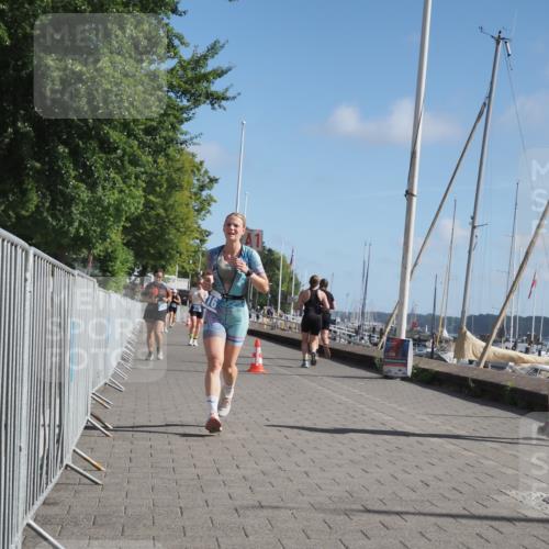 17.08.2025 - KN Förde Triathlon 2025 KatJ http://msf.ph/oto/8606280 17.08.2025 10:31:08 Laufen 216, 231 meine-sportfotos.de