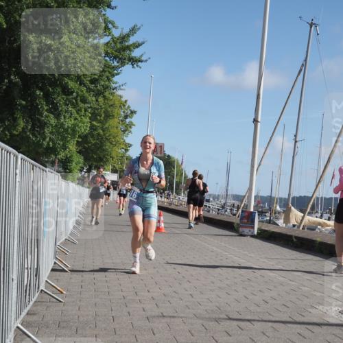 17.08.2025 - KN Förde Triathlon 2025 KatJ http://msf.ph/oto/8606282 17.08.2025 10:31:08 Laufen 216, 231 meine-sportfotos.de