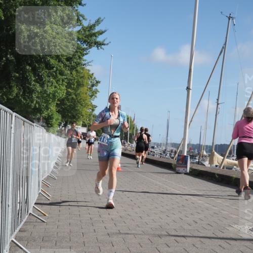 17.08.2025 - KN Förde Triathlon 2025 KatJ http://msf.ph/oto/8606291 17.08.2025 10:31:08 Laufen 216, 231 meine-sportfotos.de