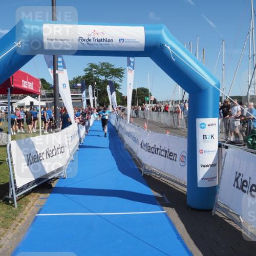 17.08.2025 - KN Förde Triathlon 2025 MichiJ http://msf.ph/oto/8606322 17.08.2025 12:23:16 Laufen 382 meine-sportfotos.de