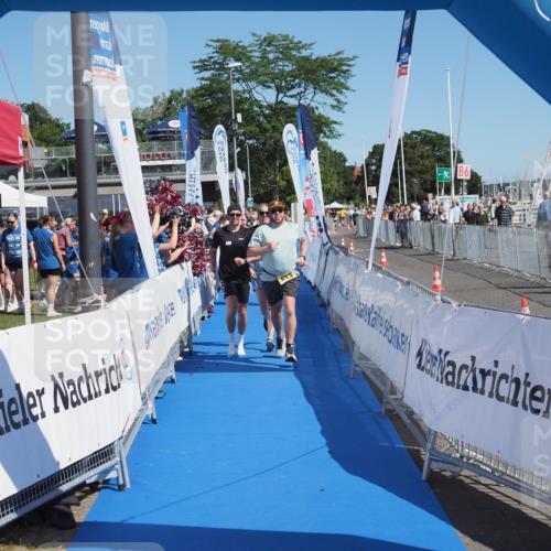 17.08.2025 - KN Förde Triathlon 2025 MichiJ http://msf.ph/oto/8606450 17.08.2025 12:23:22 Laufen 382, 613 meine-sportfotos.de