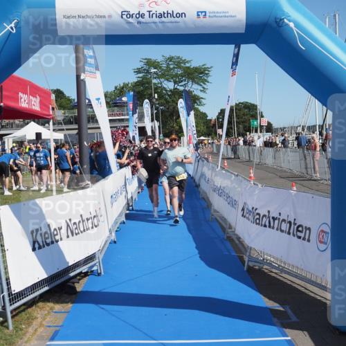 17.08.2025 - KN Förde Triathlon 2025 MichiJ http://msf.ph/oto/8606461 17.08.2025 12:23:22 Laufen 382, 613 meine-sportfotos.de