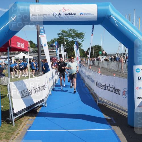 17.08.2025 - KN Förde Triathlon 2025 MichiJ http://msf.ph/oto/8606472 17.08.2025 12:23:23 Laufen 382, 613 meine-sportfotos.de