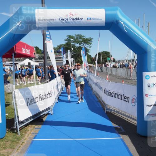 17.08.2025 - KN Förde Triathlon 2025 MichiJ http://msf.ph/oto/8606481 17.08.2025 12:23:23 Laufen 382, 613 meine-sportfotos.de