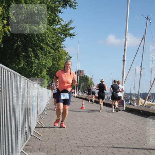 17.08.2025 - KN Förde Triathlon 2025 KatJ http://msf.ph/oto/8606558 17.08.2025 10:31:33 Laufen 111, 153, 235 meine-sportfotos.de