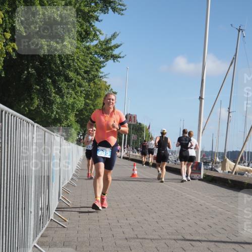 17.08.2025 - KN Förde Triathlon 2025 KatJ http://msf.ph/oto/8606562 17.08.2025 10:31:33 Laufen 111, 153, 235 meine-sportfotos.de