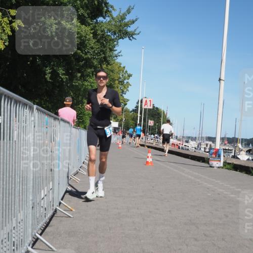 17.08.2025 - KN Förde Triathlon 2025 KatJ http://msf.ph/oto/8606991 17.08.2025 13:51:12 Laufen 395, 517 meine-sportfotos.de