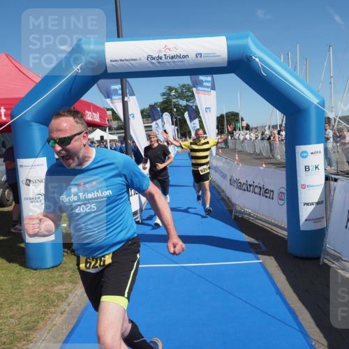 17.08.2025 - KN Förde Triathlon 2025 MichiJ http://msf.ph/oto/8607318 17.08.2025 12:25:36 Laufen 626 meine-sportfotos.de