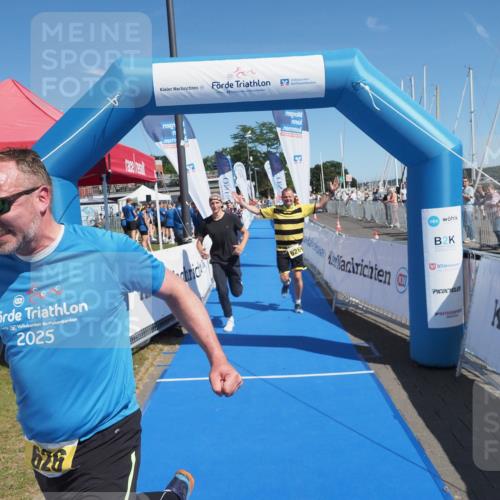 17.08.2025 - KN Förde Triathlon 2025 MichiJ http://msf.ph/oto/8607321 17.08.2025 12:25:36 Laufen 626 meine-sportfotos.de