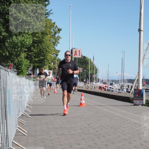 17.08.2025 - KN Förde Triathlon 2025 KatJ http://msf.ph/oto/8607576 17.08.2025 12:00:45 Laufen 281, 638 meine-sportfotos.de