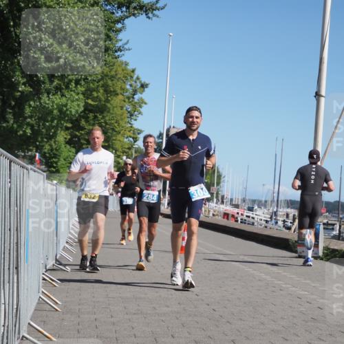 17.08.2025 - KN Förde Triathlon 2025 KatJ http://msf.ph/oto/8607760 17.08.2025 12:01:12 Laufen 284, 300, 318, 377, 390, 632 meine-sportfotos.de