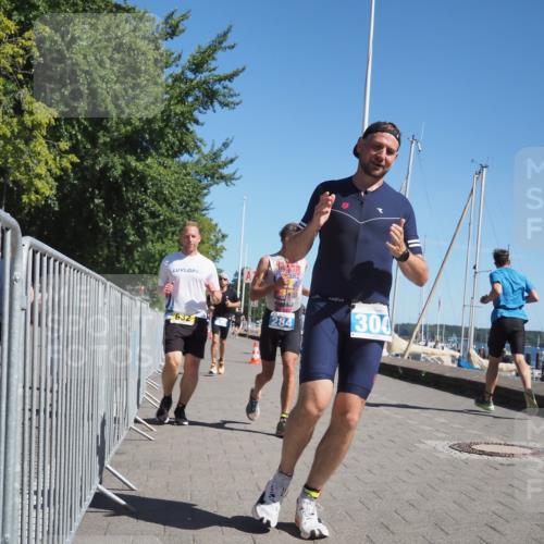 17.08.2025 - KN Förde Triathlon 2025 KatJ http://msf.ph/oto/8607799 17.08.2025 12:01:14 Laufen 284, 300, 318, 390, 632 meine-sportfotos.de