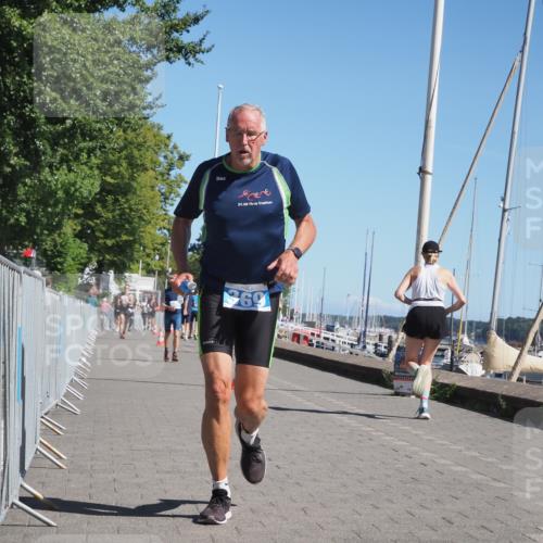 17.08.2025 - KN Förde Triathlon 2025 KatJ http://msf.ph/oto/8607949 17.08.2025 12:01:32 Laufen 359, 369 meine-sportfotos.de