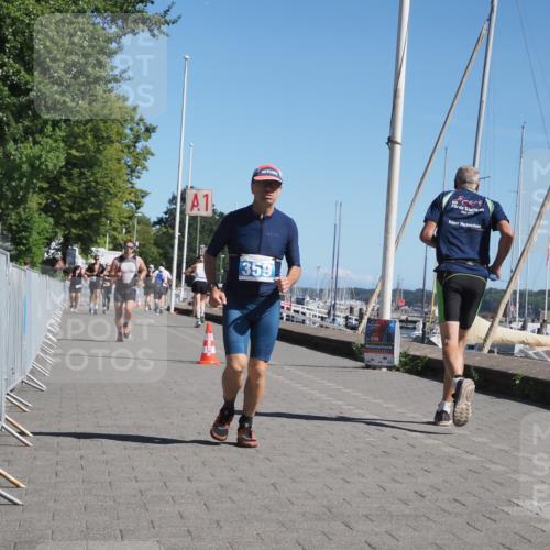 17.08.2025 - KN Förde Triathlon 2025 KatJ http://msf.ph/oto/8608038 17.08.2025 12:01:39 Laufen 343, 359 meine-sportfotos.de