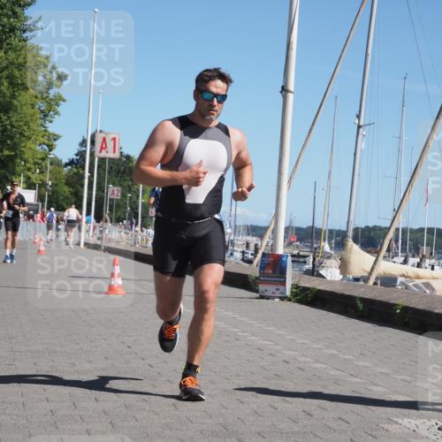 17.08.2025 - KN Förde Triathlon 2025 KatJ http://msf.ph/oto/8608105 17.08.2025 12:01:44 Laufen 343 meine-sportfotos.de
