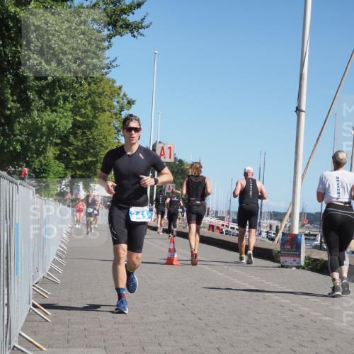 17.08.2025 - KN Förde Triathlon 2025 KatJ http://msf.ph/oto/8608393 17.08.2025 12:02:11 Laufen 341 meine-sportfotos.de