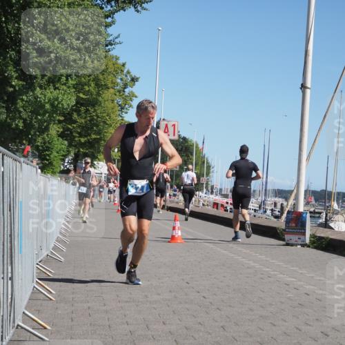17.08.2025 - KN Förde Triathlon 2025 KatJ http://msf.ph/oto/8608464 17.08.2025 12:02:21 Laufen 312, 327 meine-sportfotos.de