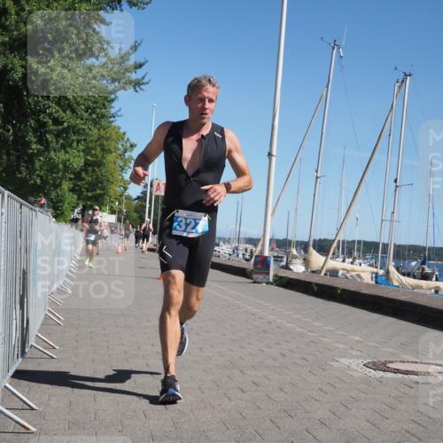 17.08.2025 - KN Förde Triathlon 2025 KatJ http://msf.ph/oto/8608506 17.08.2025 12:02:23 Laufen 312, 327 meine-sportfotos.de