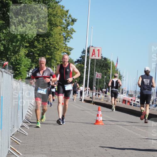 17.08.2025 - KN Förde Triathlon 2025 KatJ http://msf.ph/oto/8608748 17.08.2025 12:02:43 Laufen 332, 335 meine-sportfotos.de