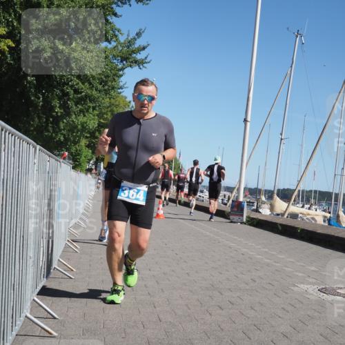 17.08.2025 - KN Förde Triathlon 2025 KatJ http://msf.ph/oto/8609017 17.08.2025 12:03:01 Laufen 310, 364 meine-sportfotos.de