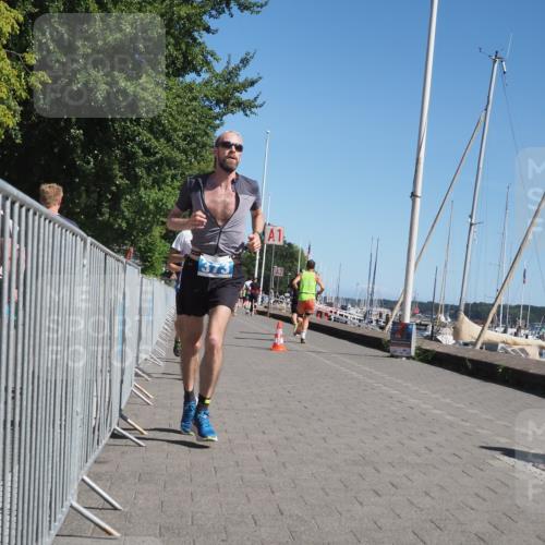 17.08.2025 - KN Förde Triathlon 2025 KatJ http://msf.ph/oto/8609414 17.08.2025 12:03:48 Laufen 291, 325, 329, 370, 373, 622 meine-sportfotos.de