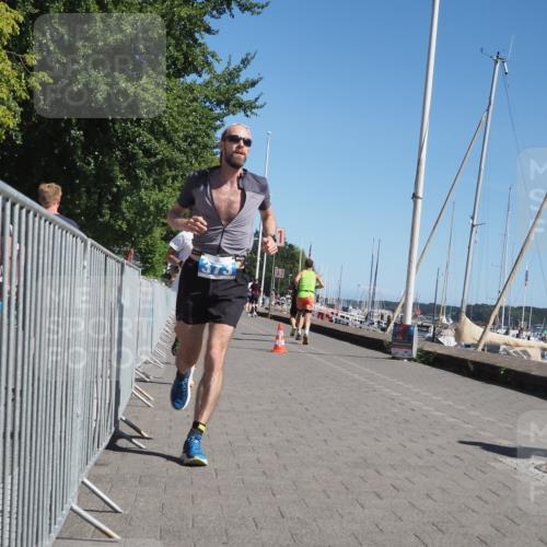 17.08.2025 - KN Förde Triathlon 2025 KatJ http://msf.ph/oto/8609418 17.08.2025 12:03:48 Laufen 291, 325, 329, 370, 373, 622 meine-sportfotos.de