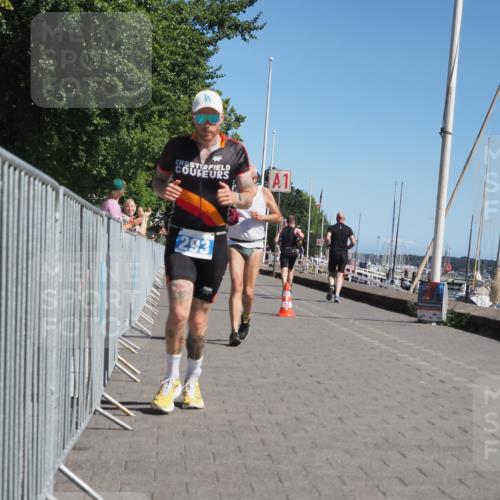 17.08.2025 - KN Förde Triathlon 2025 KatJ http://msf.ph/oto/8609589 17.08.2025 12:04:07 Laufen 293, 346, 623 meine-sportfotos.de