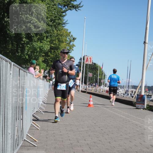 17.08.2025 - KN Förde Triathlon 2025 KatJ http://msf.ph/oto/8609795 17.08.2025 12:04:37 Laufen 302, 330, 334 meine-sportfotos.de