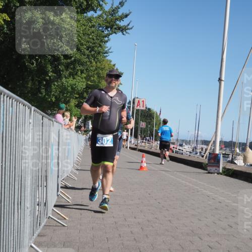 17.08.2025 - KN Förde Triathlon 2025 KatJ http://msf.ph/oto/8609805 17.08.2025 12:04:39 Laufen 302, 330, 334 meine-sportfotos.de