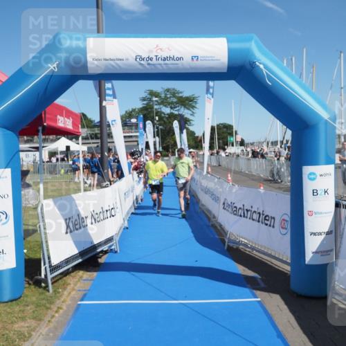 17.08.2025 - KN Förde Triathlon 2025 MichiJ http://msf.ph/oto/8609937 17.08.2025 12:38:18 Laufen 385 meine-sportfotos.de