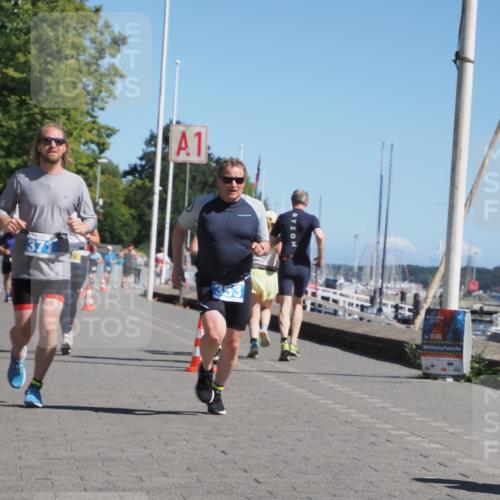 17.08.2025 - KN Förde Triathlon 2025 KatJ http://msf.ph/oto/8610740 17.08.2025 12:06:47 Laufen 353, 371, 610 meine-sportfotos.de