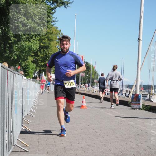 17.08.2025 - KN Förde Triathlon 2025 KatJ http://msf.ph/oto/8610796 17.08.2025 12:07:00 Laufen 603 meine-sportfotos.de