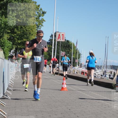 17.08.2025 - KN Förde Triathlon 2025 KatJ http://msf.ph/oto/8611034 17.08.2025 12:08:56 Laufen 320, 324 meine-sportfotos.de