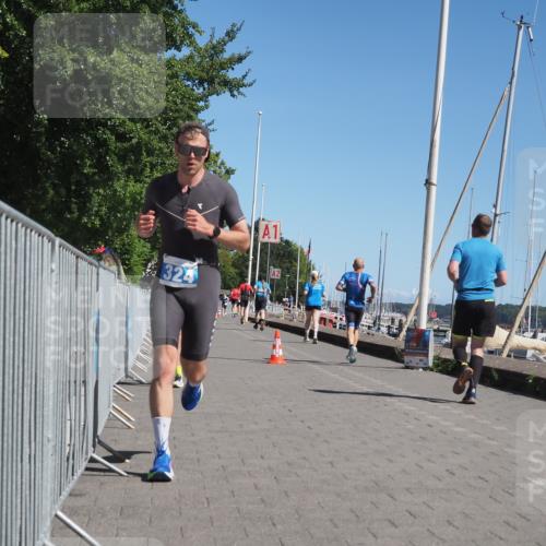 17.08.2025 - KN Förde Triathlon 2025 KatJ http://msf.ph/oto/8611043 17.08.2025 12:08:58 Laufen 320, 324 meine-sportfotos.de