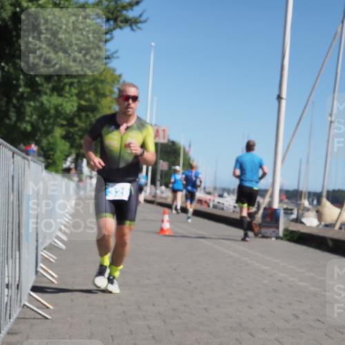 17.08.2025 - KN Förde Triathlon 2025 KatJ http://msf.ph/oto/8611050 17.08.2025 12:09:00 Laufen 320, 324 meine-sportfotos.de