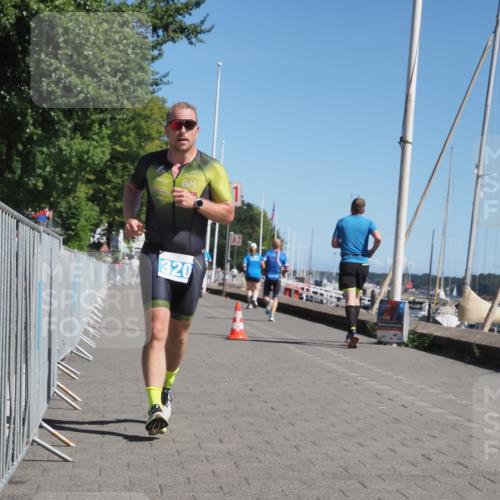 17.08.2025 - KN Förde Triathlon 2025 KatJ http://msf.ph/oto/8611051 17.08.2025 12:09:00 Laufen 320, 324 meine-sportfotos.de